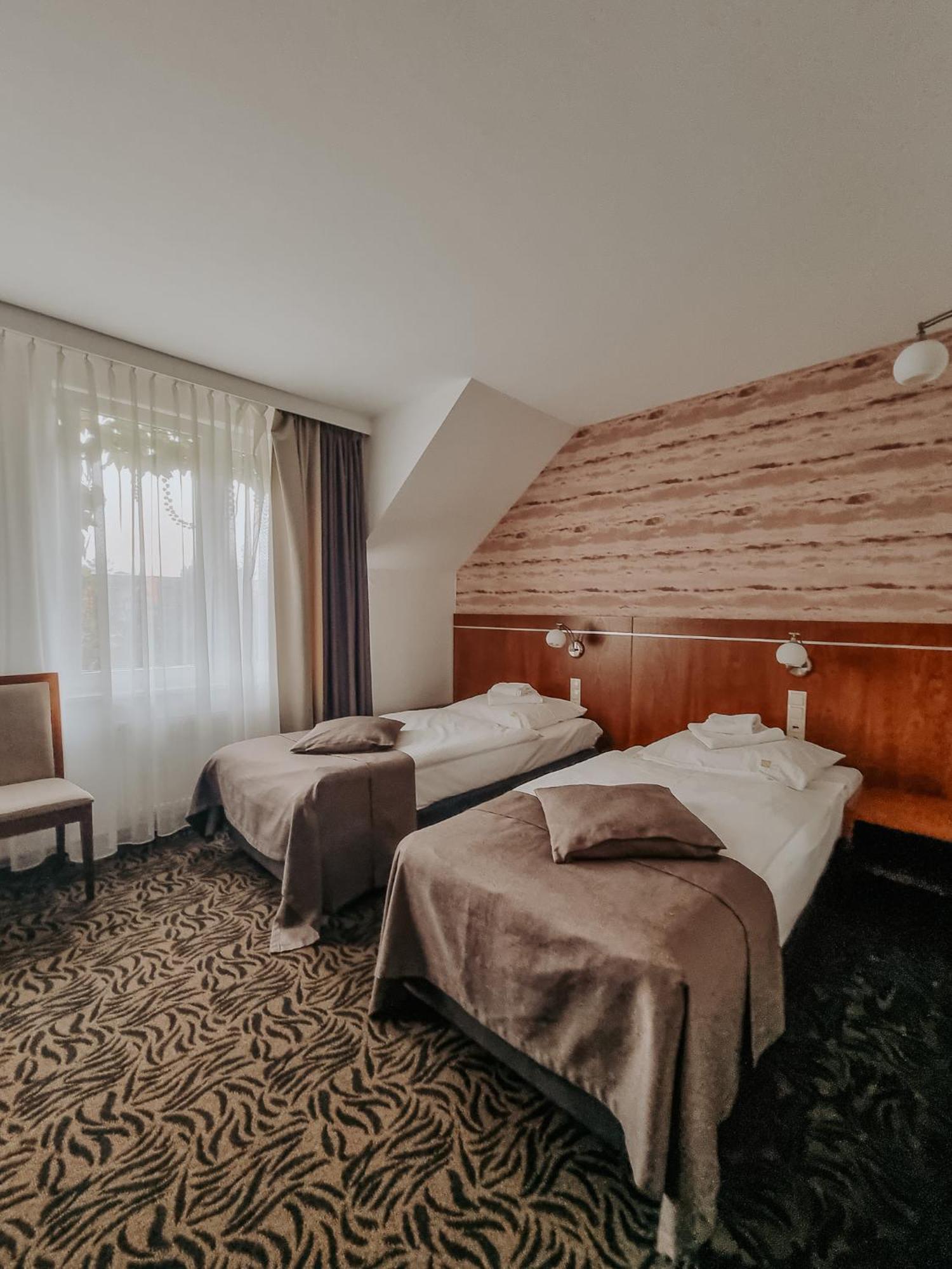 Hotel Azyl Kąty Wrocławskie 외부 사진