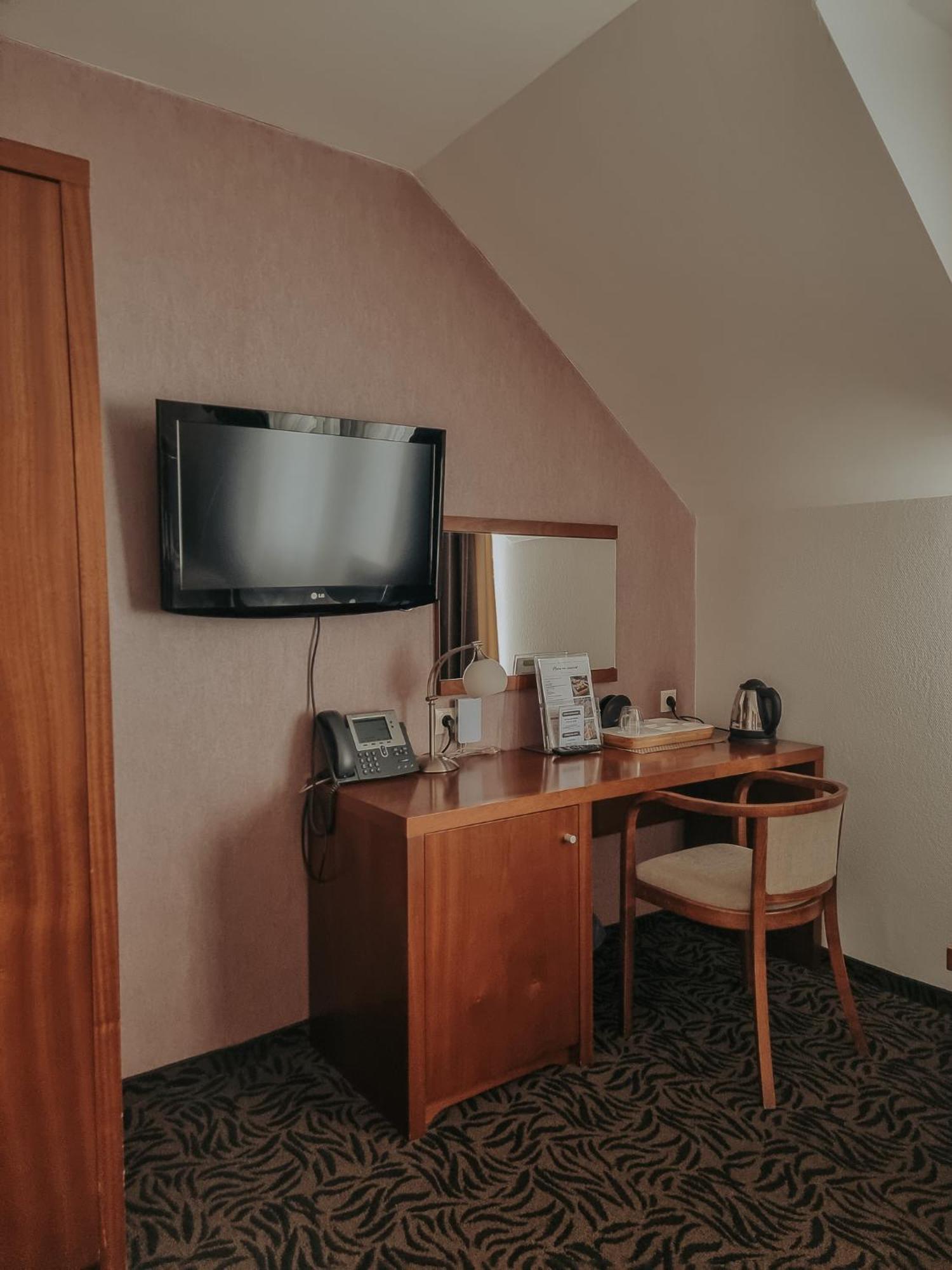 Hotel Azyl Kąty Wrocławskie 외부 사진